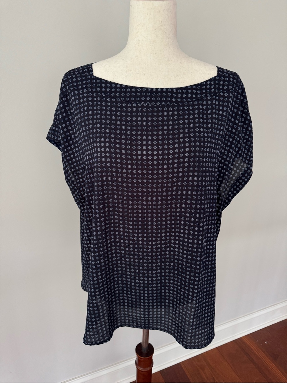 Ann Taylor Factory Navy Dot-Print Short Cap Sleeve Blouse